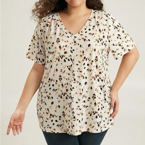 BloomChic Cream and Black Short Sleeve Tee Plus Size 3X
